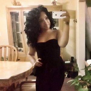 Meet your Posher, Naomi